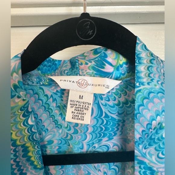 Unworn Patterned Lightweight Robe - Picture 4 of 4